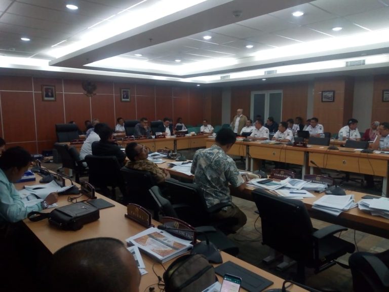 Polemik Lem Aibon Mencuat, DPRD Minta Diskominfotik DKI Dievaluasi