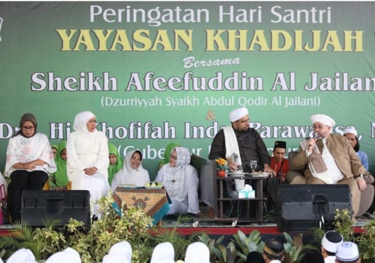 Khofifah: Wajib Hukumnya Santri Berkontribusi untuk Negara