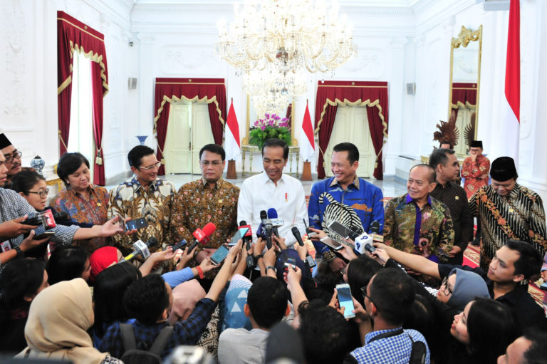 Gelar Ratas, Jokowi Minta Pengelolaan Stok Beras Dibenahi