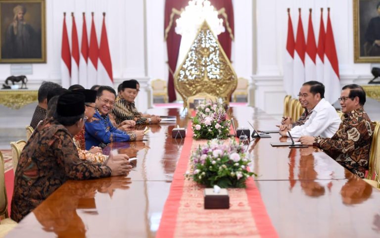 Jokowi Ingin Upacara Pelantikan Presiden Digelar Sederhana