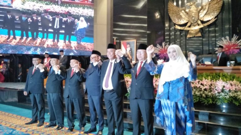 Lima Pimpinan DPRD DKI Diambil Sumpah