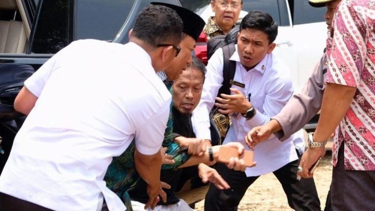 BIN: Penusukan Wiranto terkait Penangkapan Pembawa Bom di Bekasi