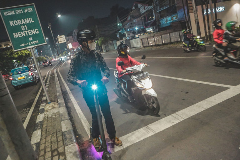 Pemprov DKI Izinkan Skuter Listrik Pribadi Pakai Jalur Sepeda