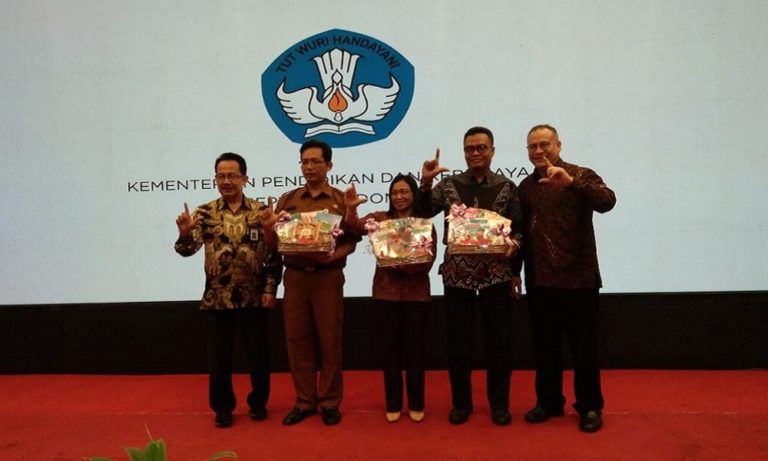 Kemendikbud Berikan 2,4 Juta Buku untuk Daerah 3T