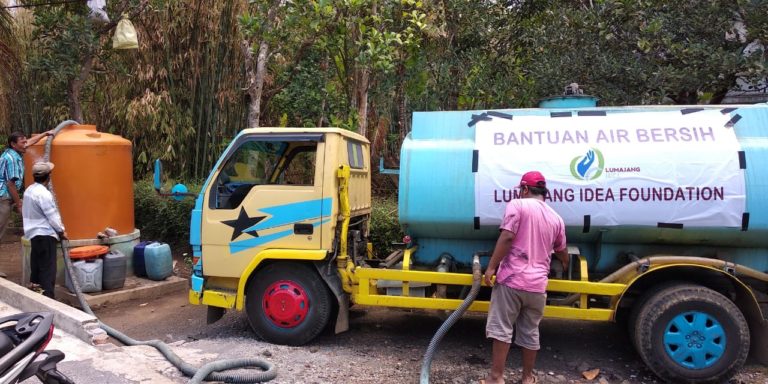Lumajang Utara Masih Dilanda Kekeringan, Lumajang Idea Salurkan Air Bersih