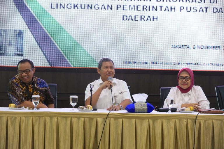 Respon Arahan Jokowi, Kemendes Sosialisasikan Kebijakan Penyederhanaan Birokrasi