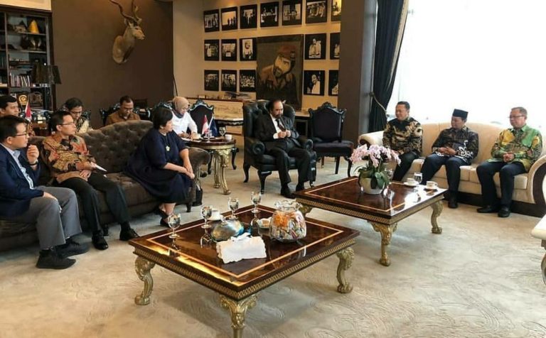 Bertemu Pimpinan MPR, Surya Paloh Kritisi Implementasi Demokrasi Indonesia