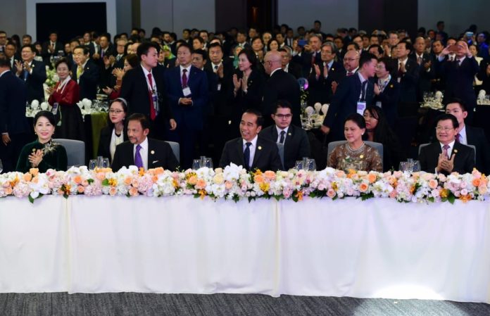 jokowi ROC