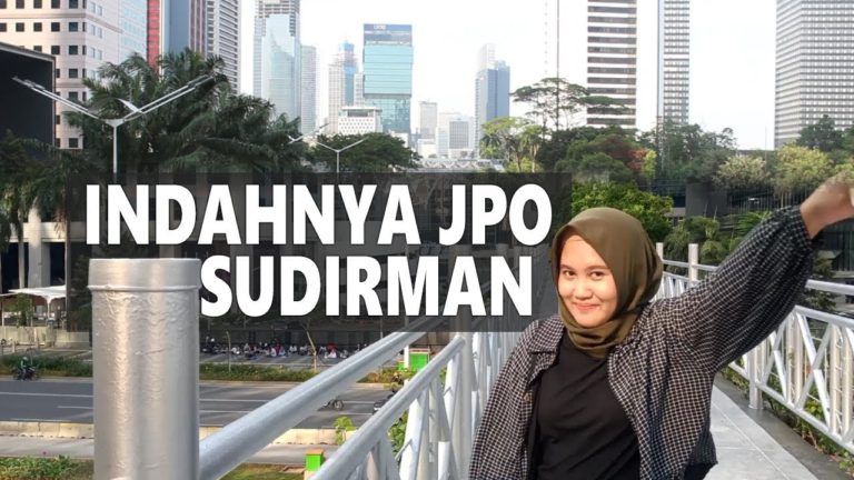 JPO Tanpa Atap Sudirman, Spot Foto Keren Kaum Milenial