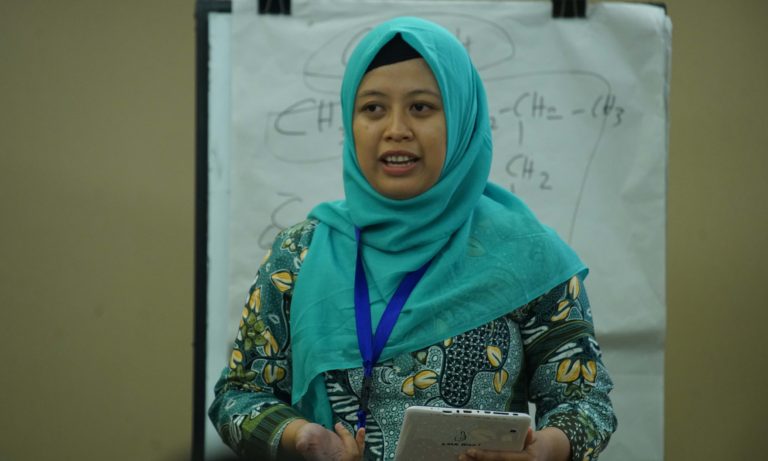 Inovasi Pembelajaran Bahasa Indonesia Melalui Aplikasi Buku Pelajar