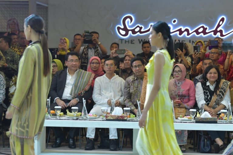 Kemendes angkat Produk Tenun Daerah Tertinggal di Eco Fashion Week 2019