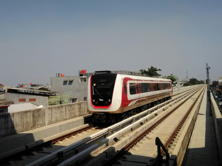 Pengamat Minta Pembangunan LRT Pulogadung – Kebayoran Lama Dikaji Matang