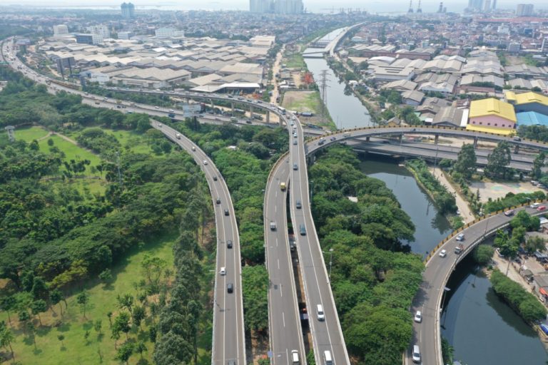 Jasa Marga Raih Predikat Jalan Tol Terbaik