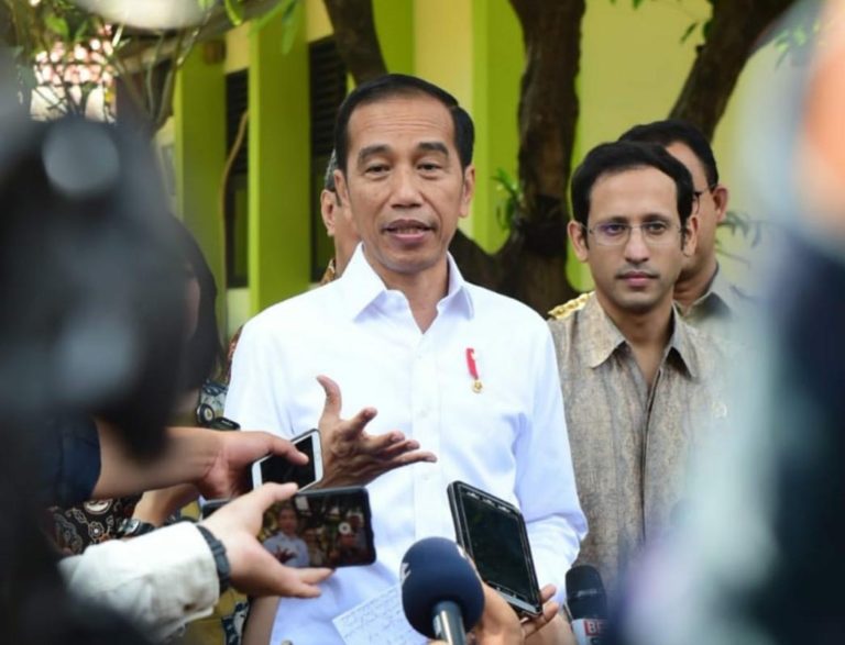 Jokowi Dukung Gebrakan Nadiem Makarim Hapuskan Ujian Nasional