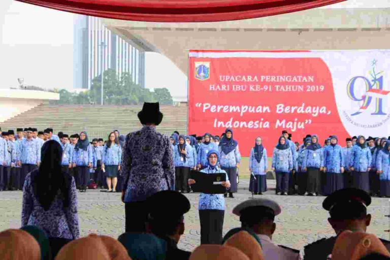 Pemprov DKI Gelar Upacara Peringati Hari Ibu di Monas