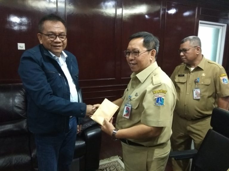 Tunaikan Janji, M Taufik Berikan Sebagian Pendapatanya untuk Korban Banjir