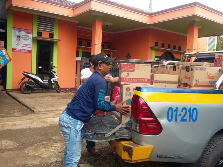 Posko Sinergi BUMN Peduli Banjir Bekasi Salurkan Rp.1,4 Miliar