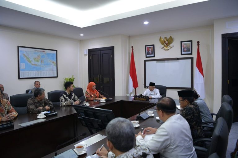 Temui Ma’ruf Amin, Khofifah Laporkan Perkembangan Perpres 80/2019