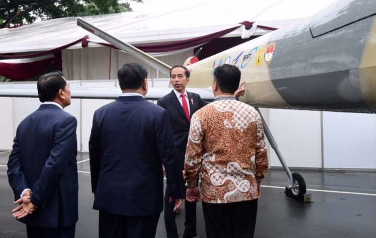 Jokowi Ingatkan Prabowo Jangan Mark-up Anggaran Alutsista