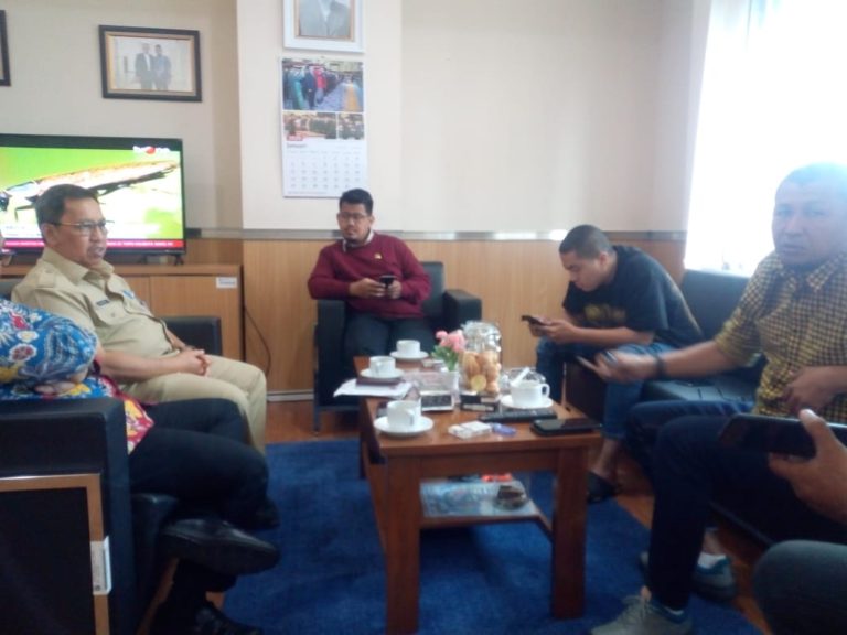 Empat Ketua Fraksi di DPRD DKI Kritisi Pelayanan Pemprov Atasi Banjir