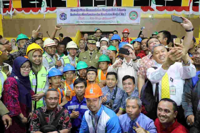 Peringati Hari K3, Anies: Keselamatan  dan Kesehatan Adalah Prioritas