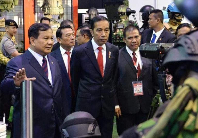 Prabowo Dituding Kerap Plesiran ke Luar Negeri, Begini Pembelaan Jokowi