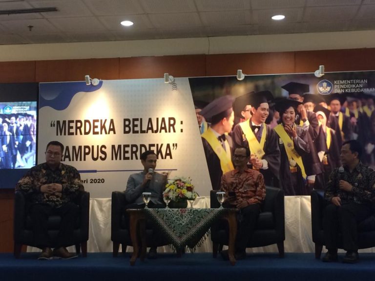 Tunjang Kualitas, Nadiem Janjikan Penelitian bagi Dosen dan Mahasiswa