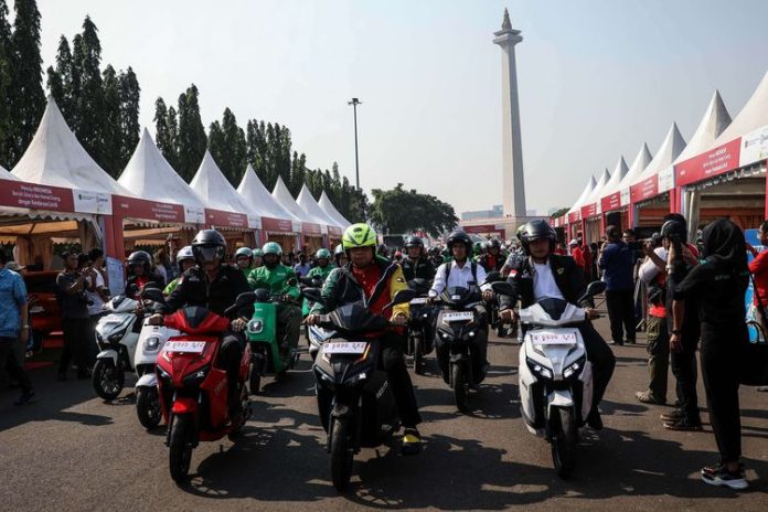 Pemilik Mobil  dan Motor Listrik  di Jakarta Bakal Bebas  Pajak 