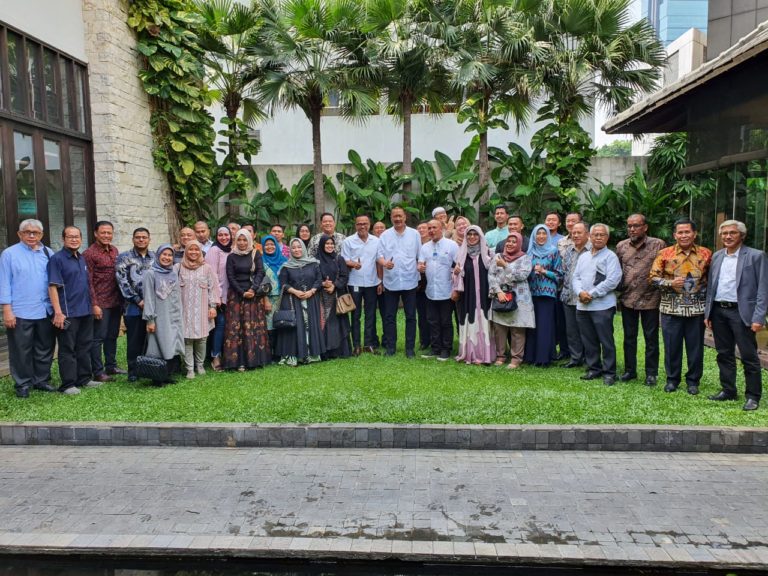 Tingkatkan Layanan, Garuda Indonesia Jalin Kerja Sama dengan Travel Haji dan Umrah