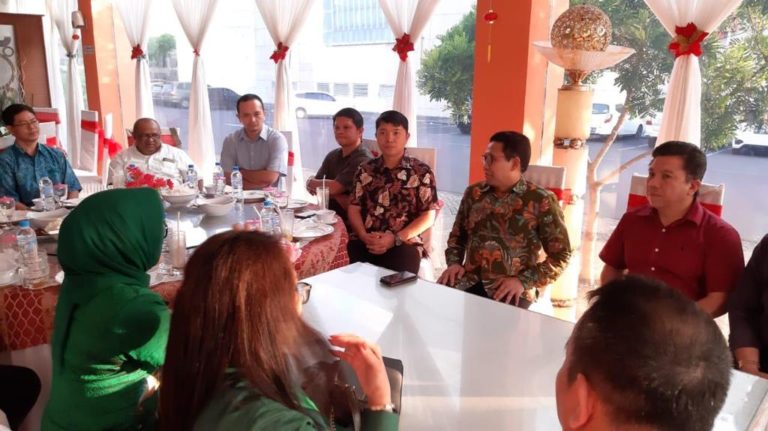 Temui Para Pemuka Agama Sulut, Mendes PDTT Tekankan Pentingnya Menjaga Kebersamaan