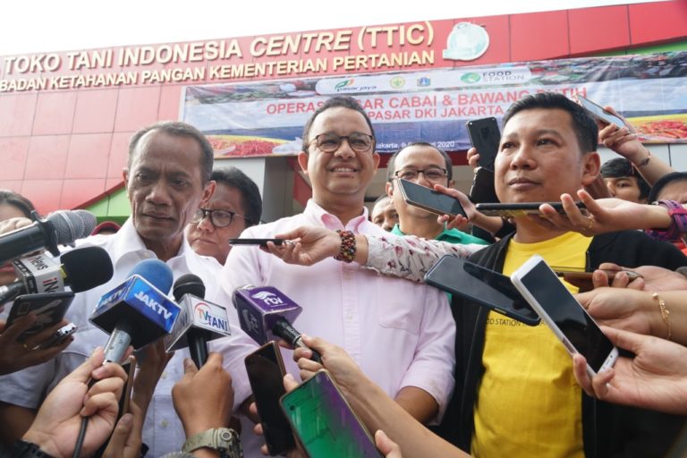 Anies Baswedan Apresiasi Upaya Kementan Tekan Harga Cabai dan Bawang Putih di DKI