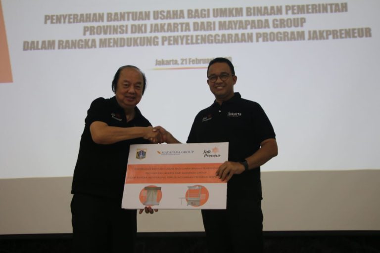 Dukung Pengembangan UMKM, Mayapada Group Beri Anies Ratusan Gerobak Jualan
