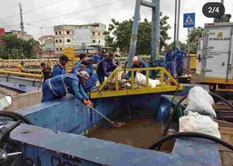 Diguyur Hujan Intensitas Tinggi, 35 RW di Jakarta Tergenang Banjir