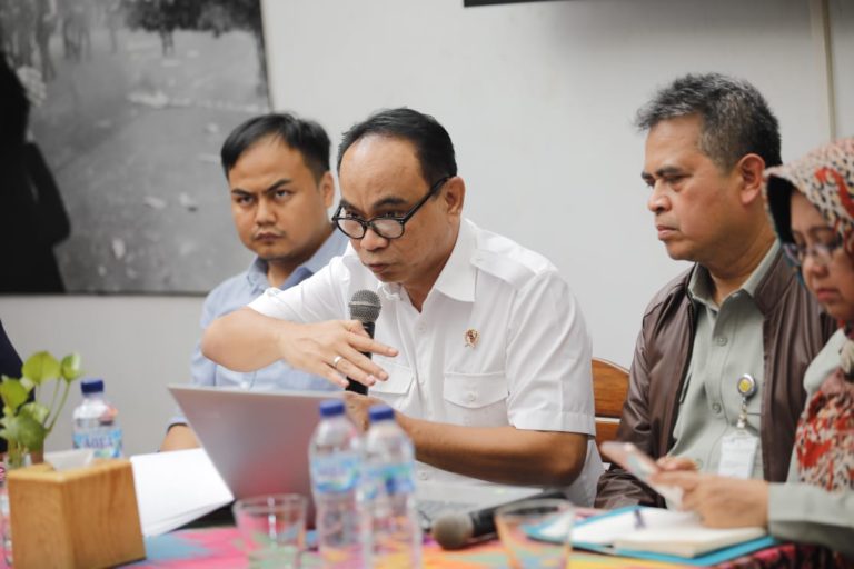 Wamendes Tegaskan Peran Penting Pemuda dalam Membangun Desa