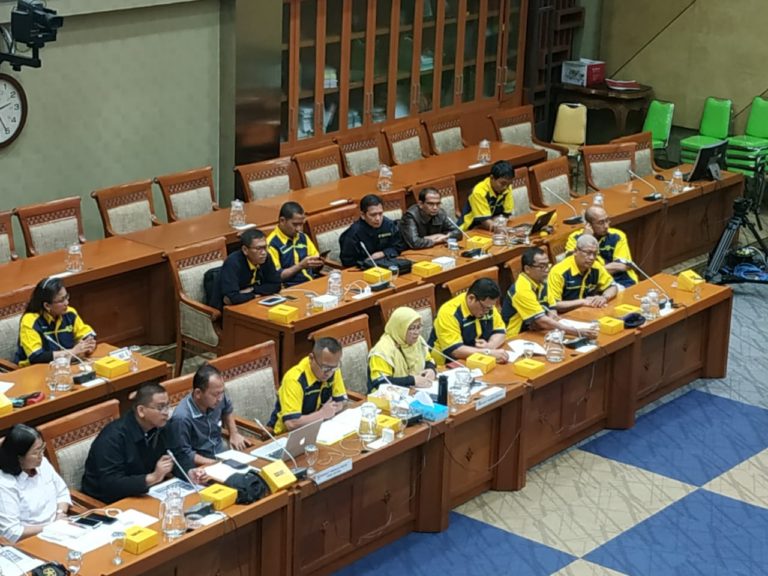 Datangi DPR, Serikat Pekerja Indosat Beberkan Kejanggalan PHK Massal