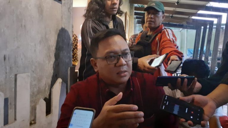 Jamaah Umrah Batal Berangkat, Wakil Wali Kota Depok Turut Prihatin