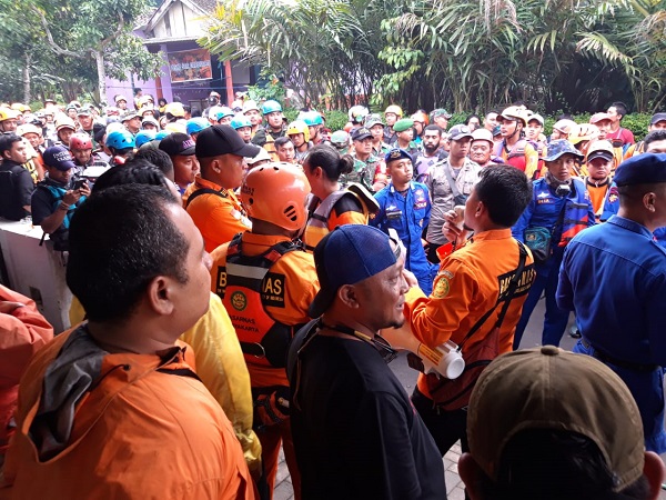 Ratusan Siswa SMPN 1 Turi Sleman Terseret Arus Sungai, BPBD: 7 Orang Tewas