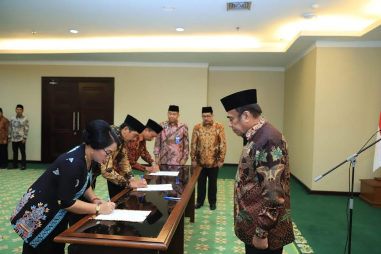Menteri Agama Lantik Enam Rektor PTKN