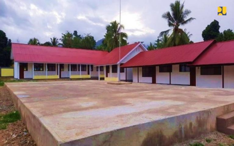 Kemen PUPR Rehabilitasi 68 Sekolah dan 7 Madrasah di Papua Barat