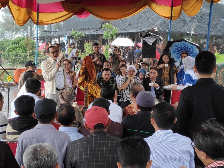 DPR Ingatkan BUMN Sektor Pangan untuk Berpihak pada Petani dan Potensi Lokal