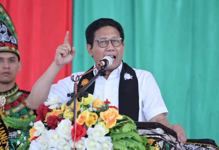 Menteri Halim Minta Warga Desa Waspada Corona