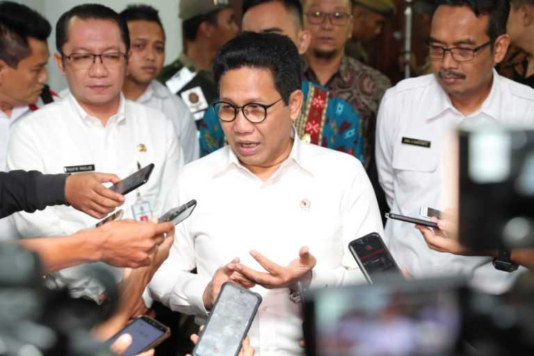 Menteri Halim: Dana Desa Bisa Digunakan untuk Cegah dan Tangani COVID-19