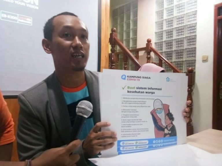 Sekolah Relawan Bersama Pemkot Depok Sosialisasi Kampung Siaga Covid-19