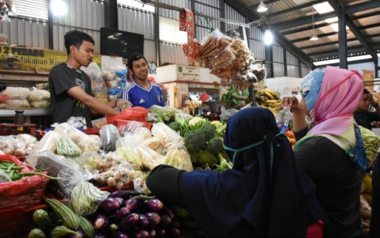 Pasar Tradisional di Depok Mulai Terapkan Layanan Belanja Daring