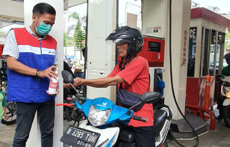 Siaga Covid-19, Pertamina Sediakan Hand Sanitizer di SPBU Self-Service