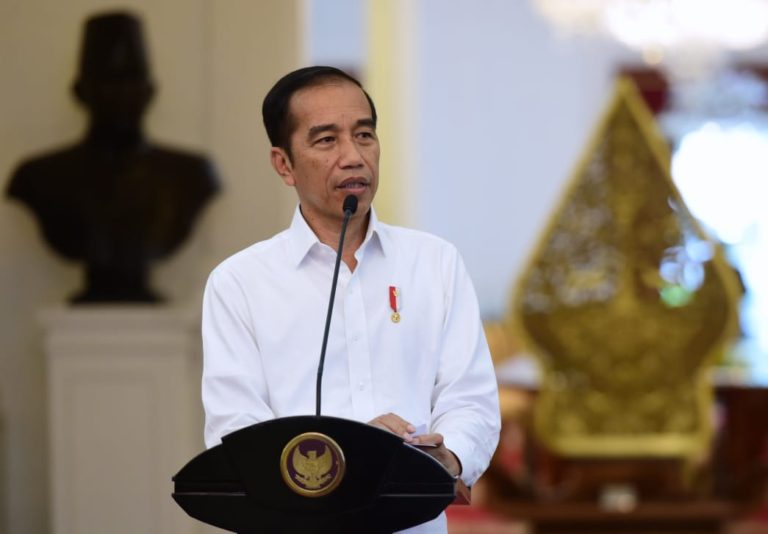 Pesan Jokowi: Tinggal di Rumah Saja, Harus Semakin Peduli