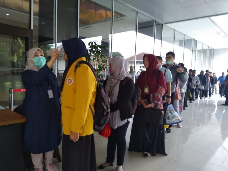 Antisipasi Penyebaran Virus Corona, Pertamina Periksa Suhu Tubuh Pekerja