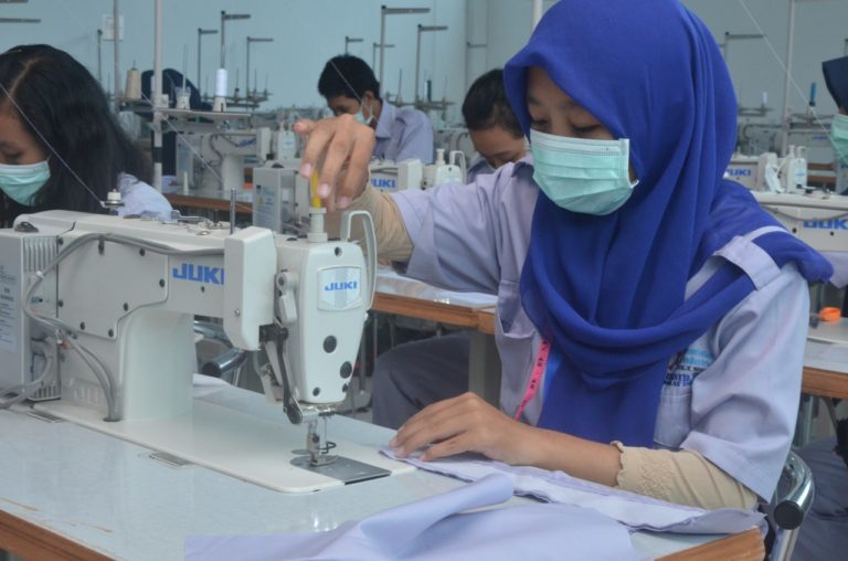 Kemenperin Fokus Genjot Produktivitas Industri APD Nasional