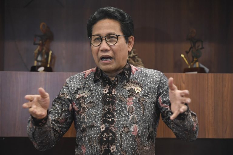 Relawan Desa Lawan Covid-19 Wajib Edukasi Warga Tanpa Berkerumun
