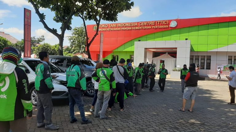 Pasar Mitra Tani Kementan Bantu Masyarakat Penuhi Kebutuhan Pangan
